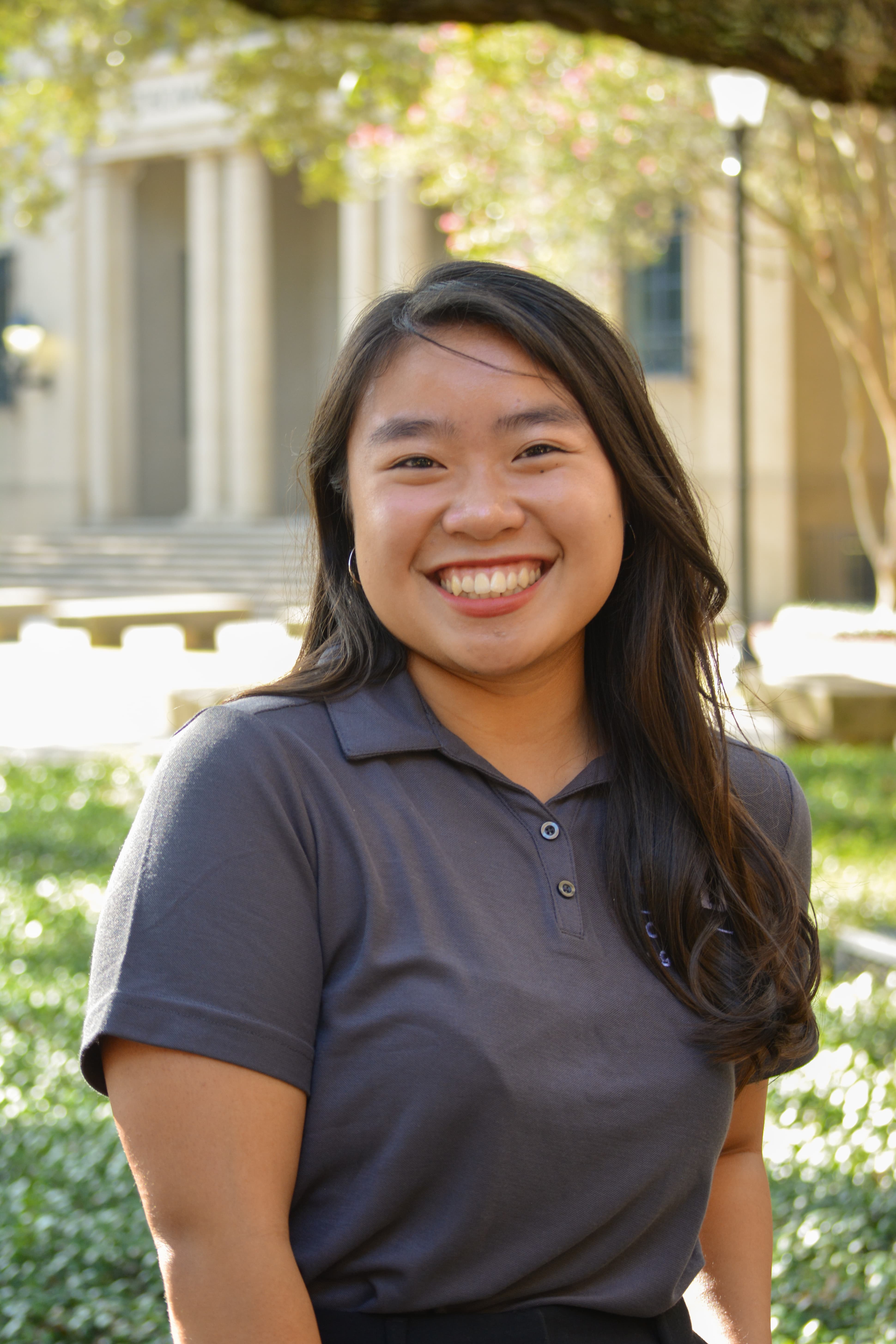 Linzie Smith Headshot