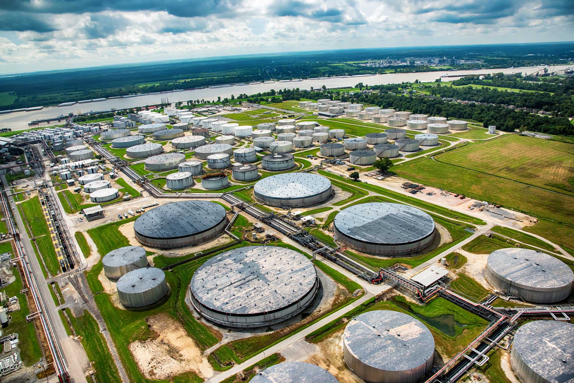 A large oil storage facility located along the Mississippi River just north of New Orleans, Louisiana